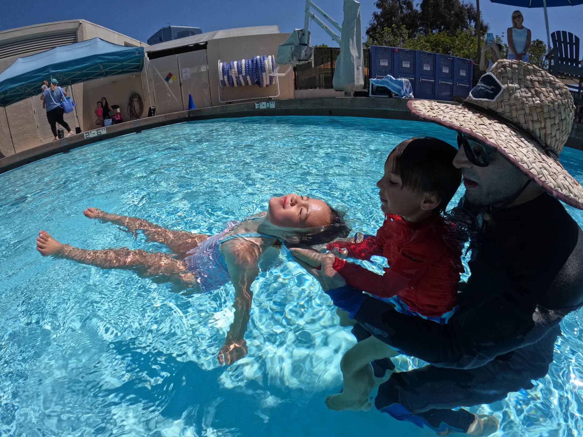 Child learning to float with ISR method